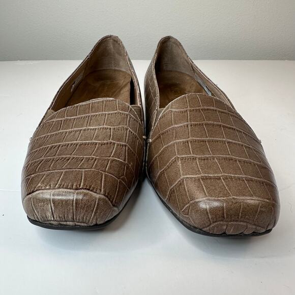 Vionic Dolores Loafers Womens Size 10 Tan Croco Embossed Slip On Shoes - Picture 11 of 12